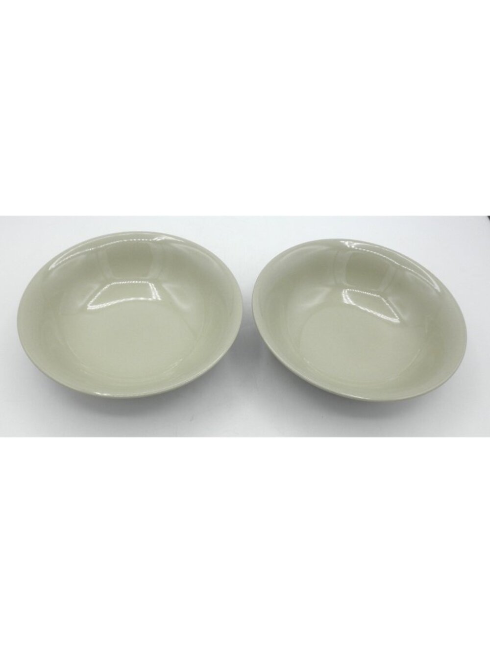 Drabware (Older, Glossy) by Wedgwood Coupe Cereal Bowl Set of 2 Pattern: WW DRA